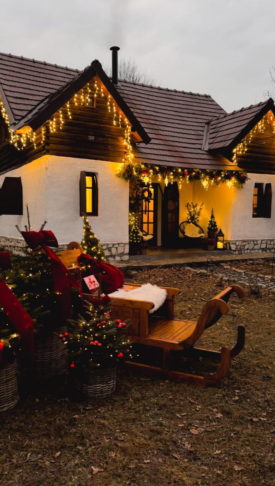 Villa Cuib Din Fagaras Avrig Esterno foto